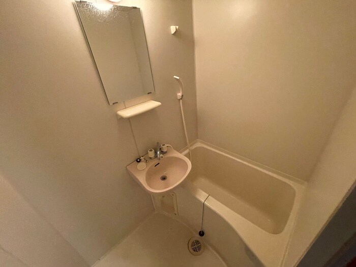 物件内観写真12　(バス／シャワールーム等)