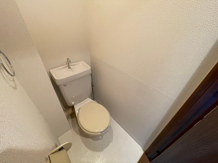 物件内観写真13　(トイレ)