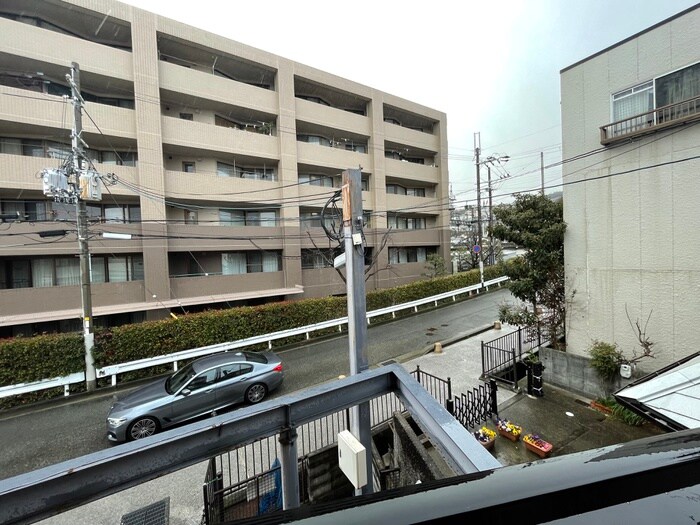 物件内観写真16　(室内からの展望)