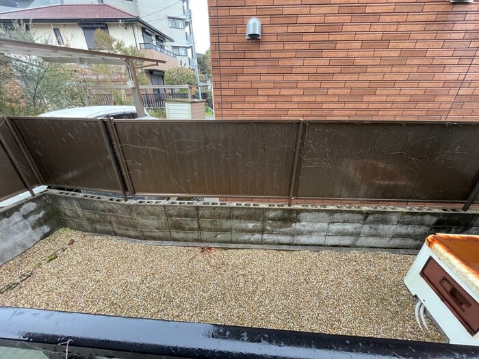 物件内観写真16　(室内からの展望)