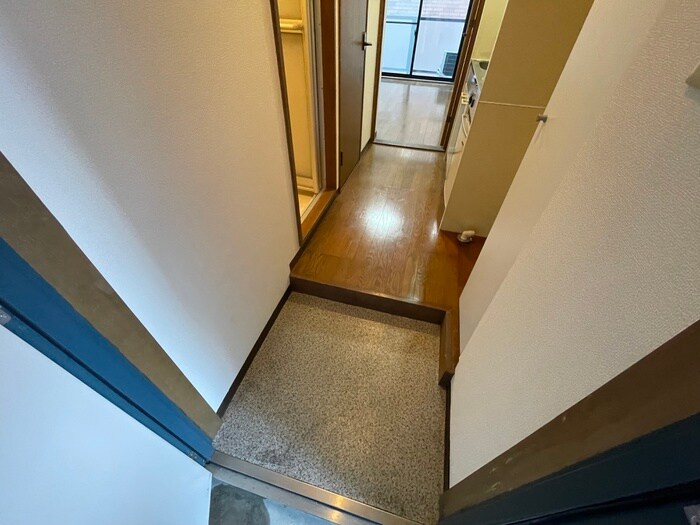 物件内観写真17　(玄関)