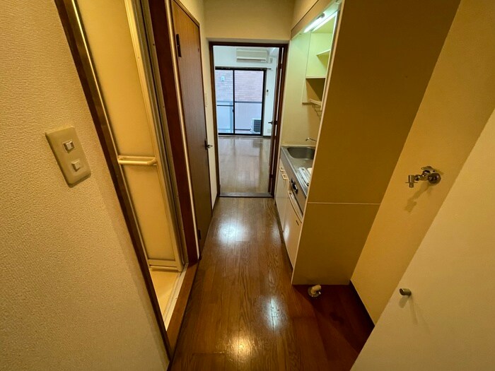 物件内観写真19　(廊下)