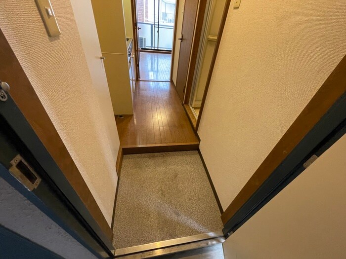 物件内観写真20　(玄関)