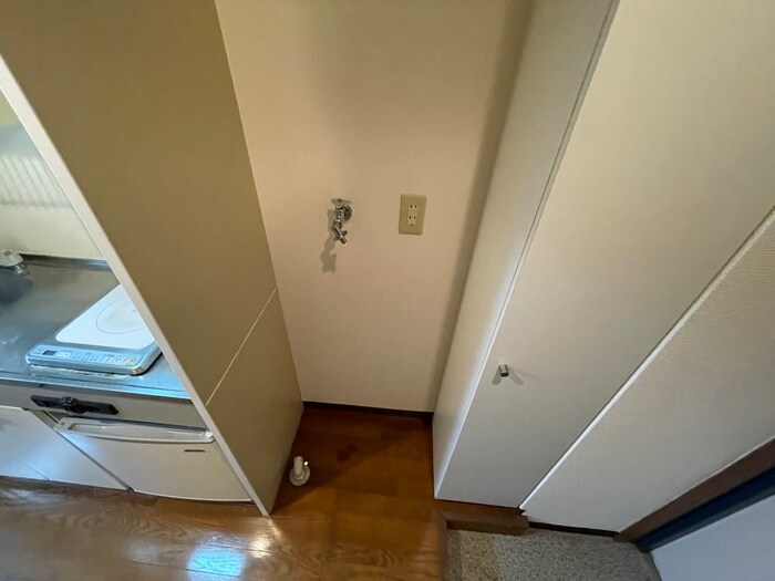 物件内観写真20　(洗濯機置場)