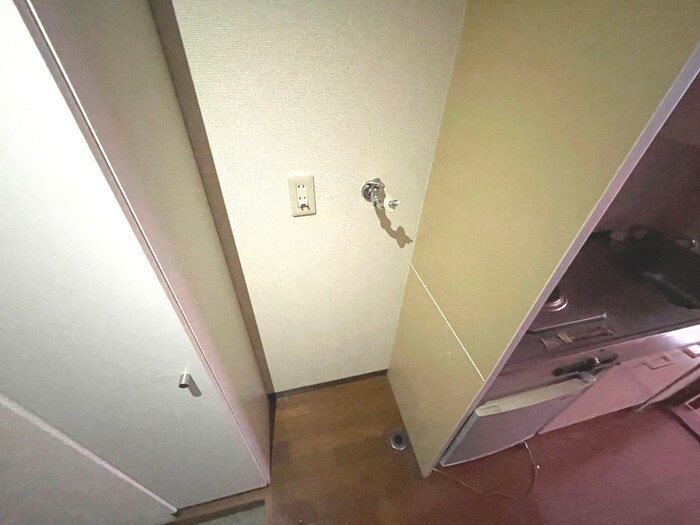 物件内観写真22　(洗濯機置場)