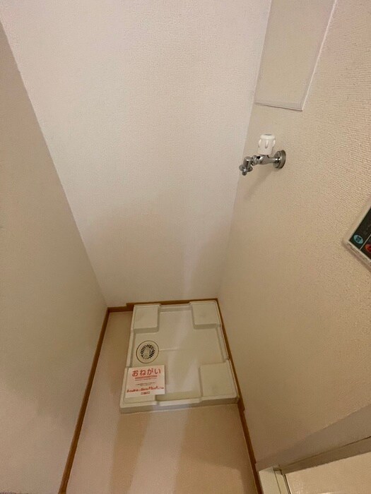 物件内観写真19　(洗濯機置場)