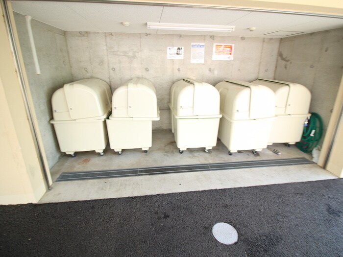 物件外観写真5　(建物設備)