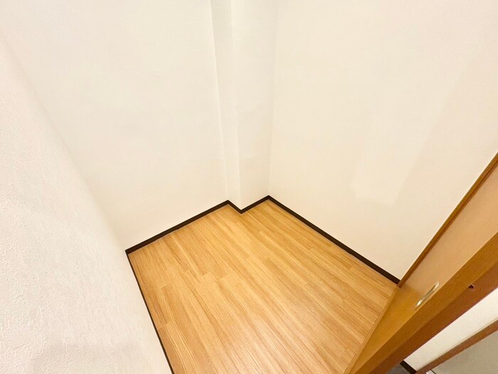 物件内観写真10　(収納)
