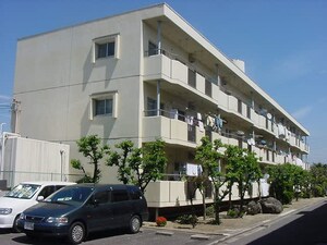 メゾンティックⅡ外観写真