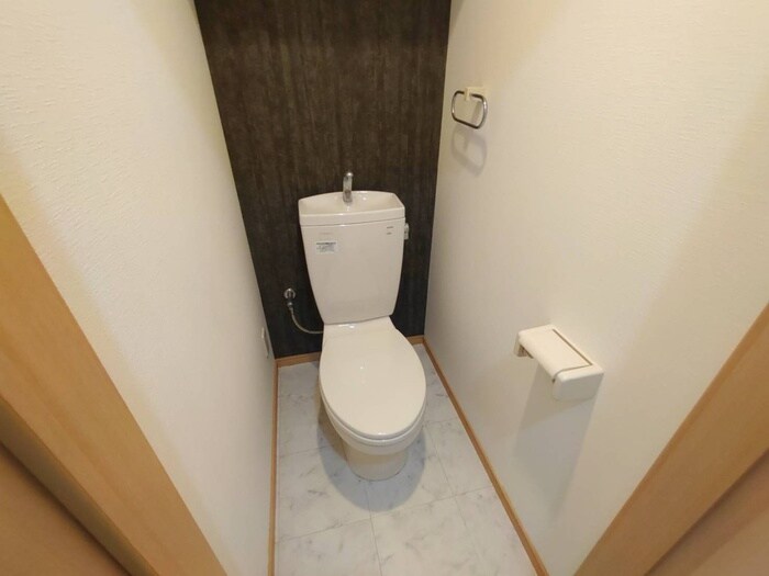 物件内観写真14　(トイレ)