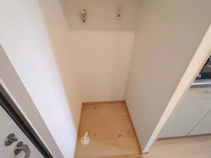 物件内観写真19　(洗濯機置場)