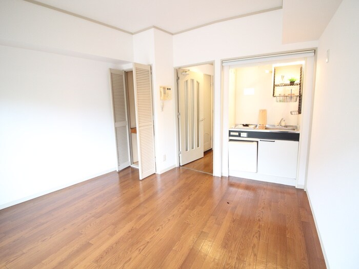 物件内観写真12　(居室)