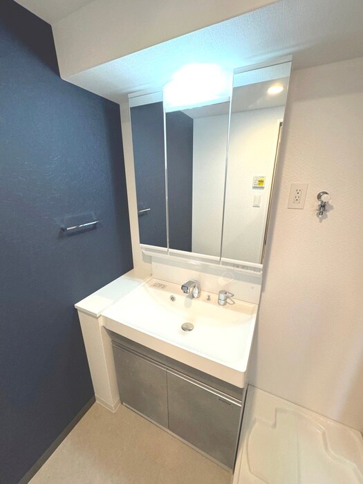 物件内観写真8　(洗面)