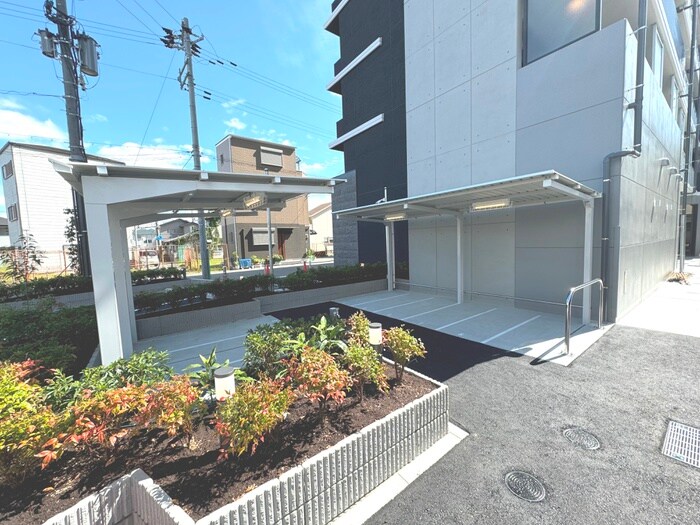 物件外観写真5　(駐輪場)