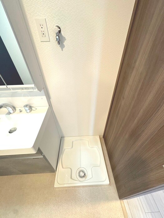 物件内観写真11　(洗濯機置場)