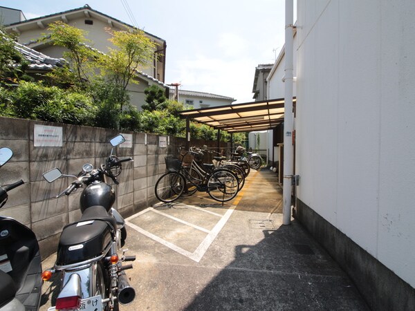 駐輪場