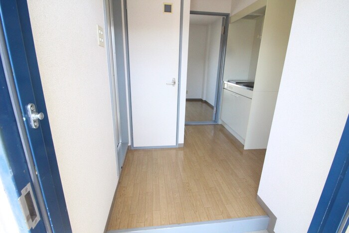 物件内観写真15　(廊下)