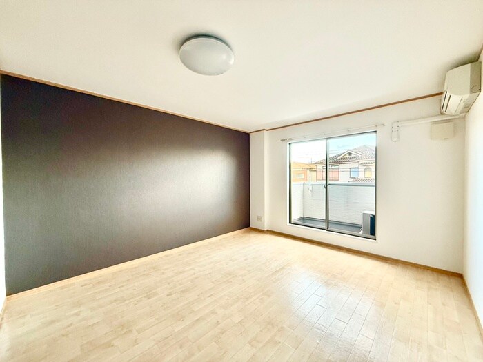 物件内観写真8　(居室)