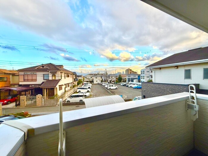 物件内観写真17　(室内からの展望)