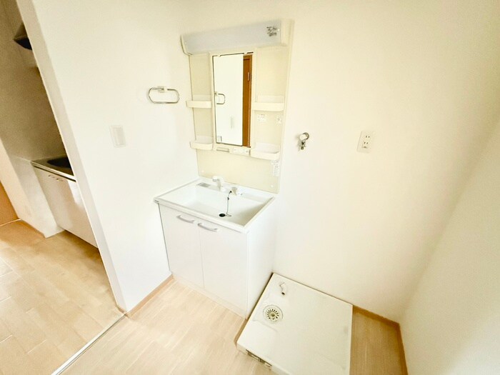 物件内観写真18　(室内からの展望)