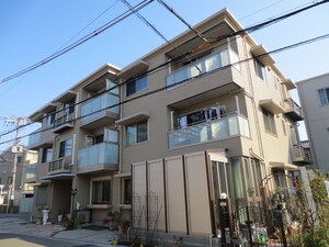 シャーメゾン新大阪外観写真