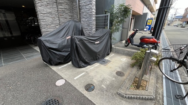 バイク置き場