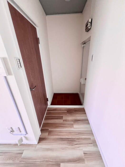 物件内観写真17　(廊下)
