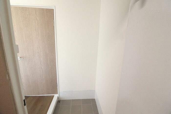 物件内観写真20　(廊下)