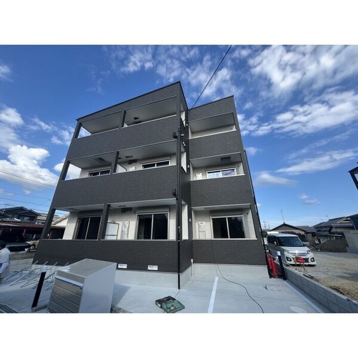 物件外観写真1　(外観写真)