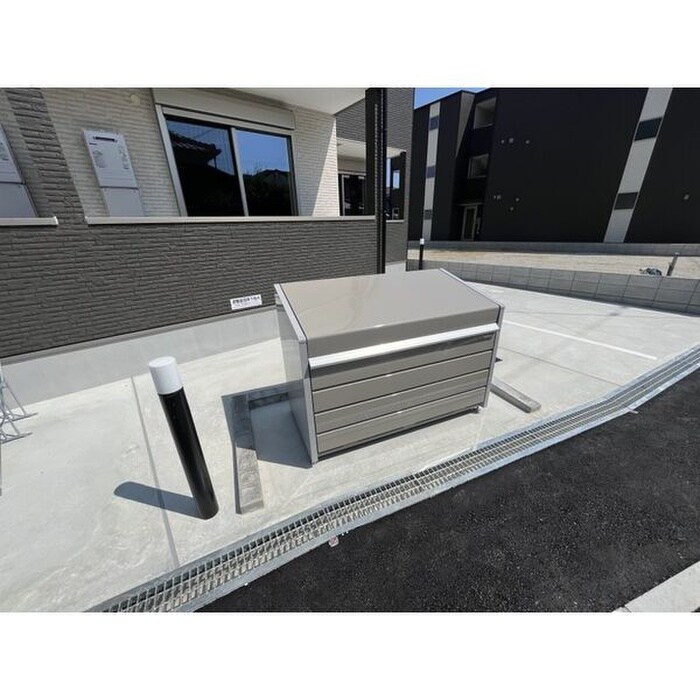 物件外観写真4　(建物設備)