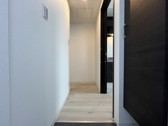 物件内観写真14　(玄関)