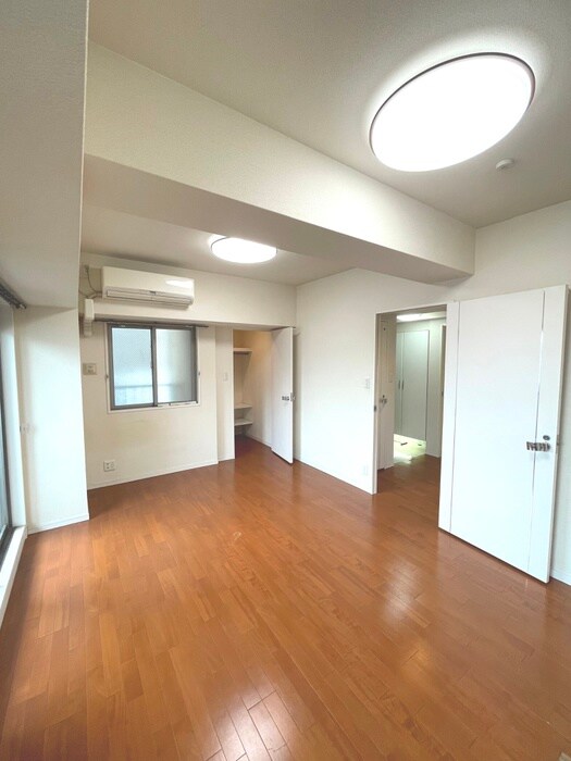 物件内観写真13　(居室)