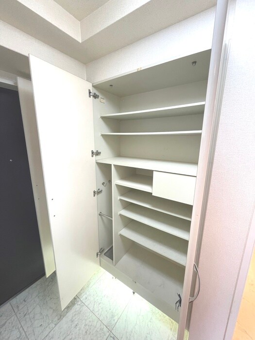 物件内観写真19　(靴箱)