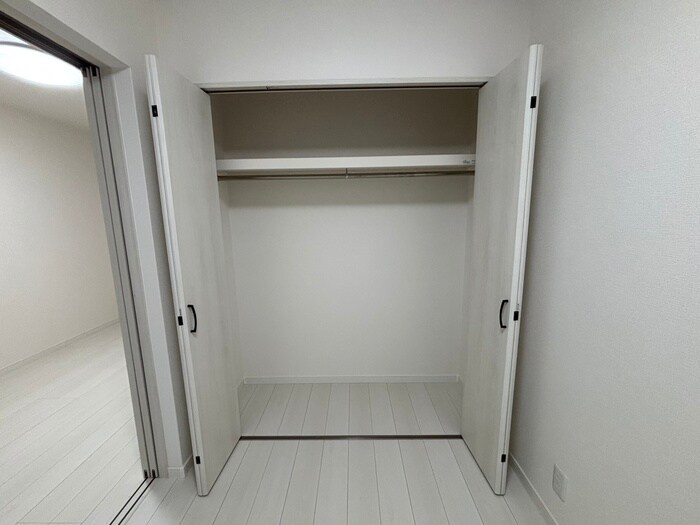 物件内観写真12　(収納)