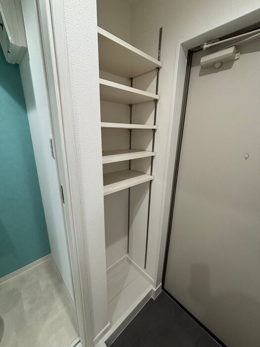 物件内観写真16　(靴箱)