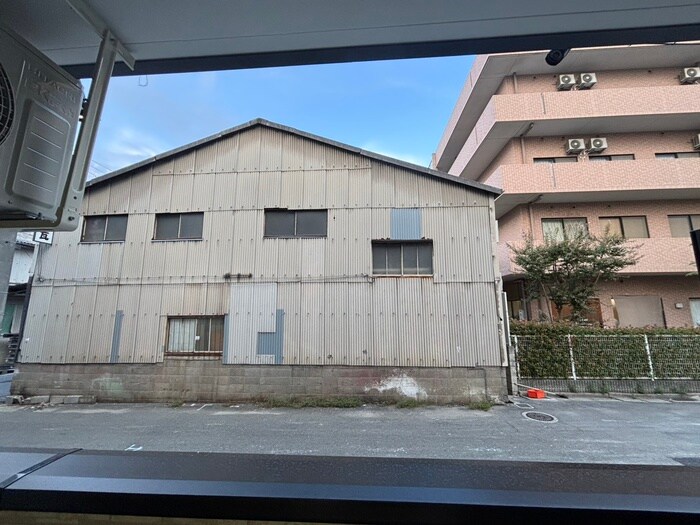 物件内観写真21　(室内からの展望)