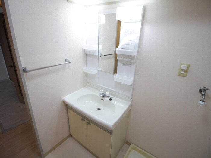 物件内観写真12　(洗面)