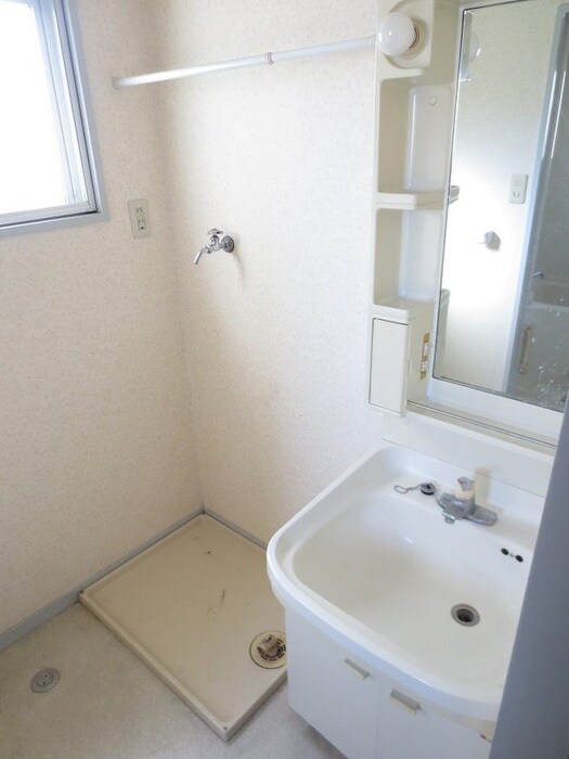 物件内観写真12　(洗面)