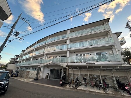 プリオ－レリベルタ桂Ａ棟外観写真