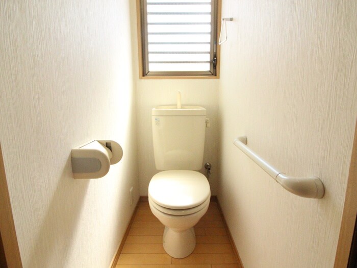 物件内観写真9　(トイレ)