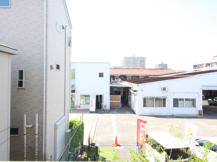 物件内観写真13　(室内からの展望)