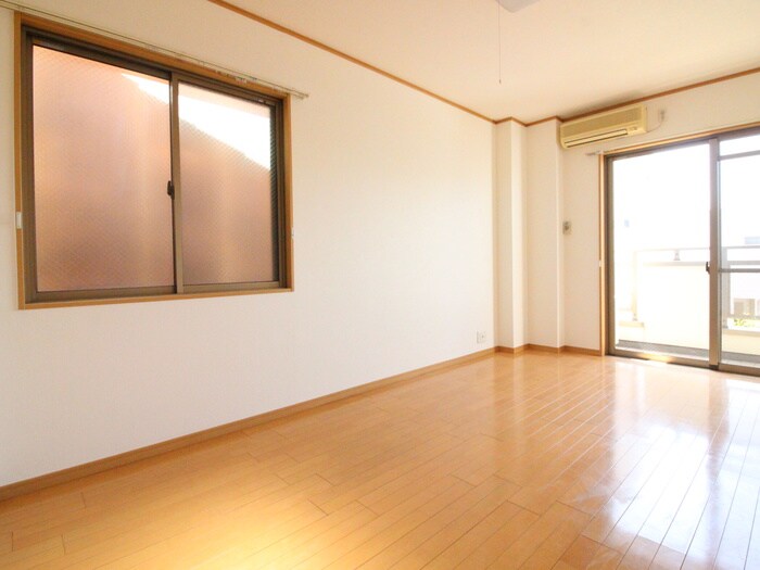 物件内観写真19　(居室)