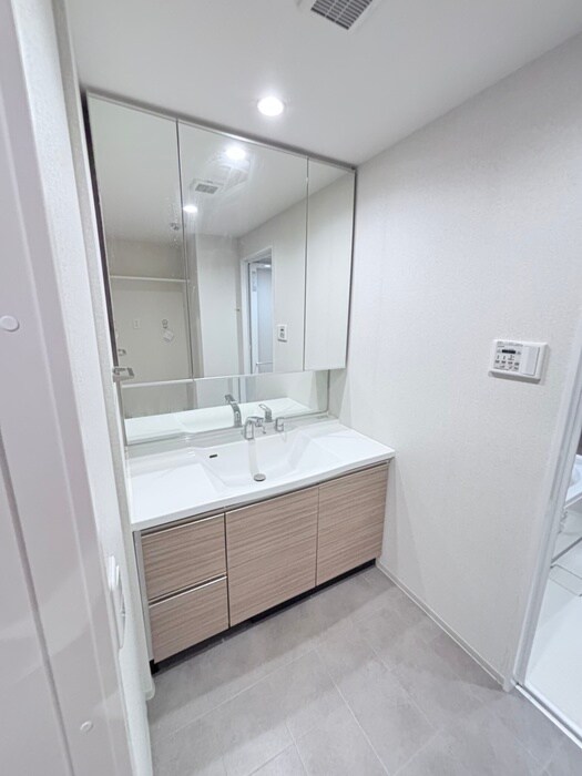 物件内観写真11　(洗面)