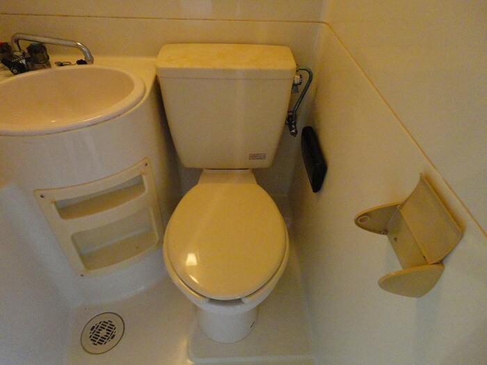 物件内観写真8　(トイレ)