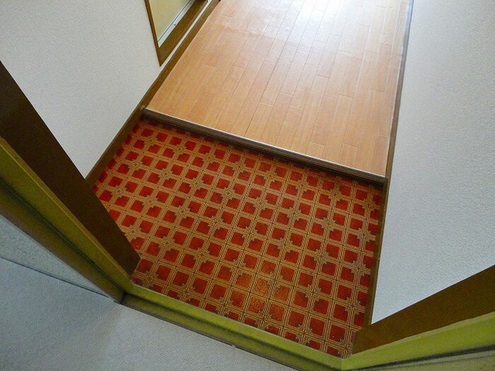 物件内観写真13　(玄関)