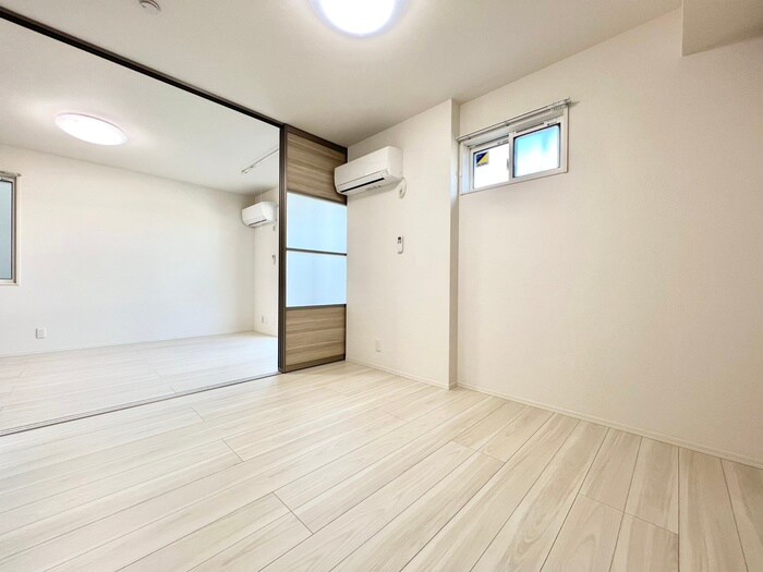 物件内観写真9　(居室)