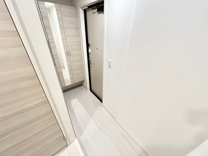 物件内観写真15　(玄関)