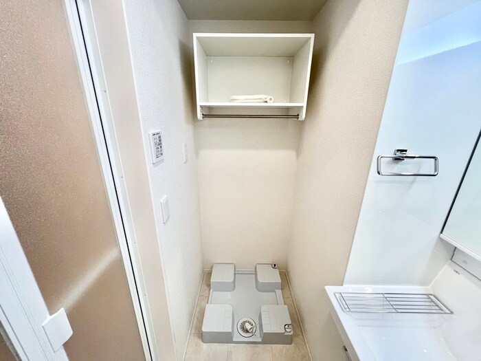 物件内観写真19　(洗濯機置場)