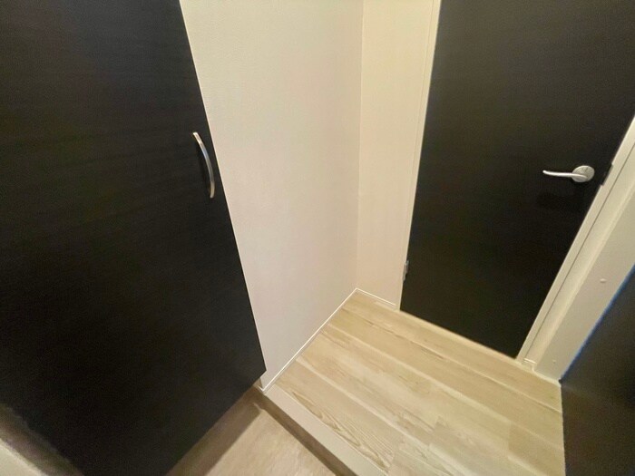 物件内観写真18　(玄関)