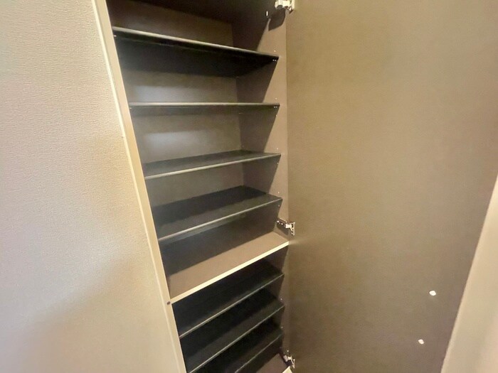 物件内観写真19　(靴箱)